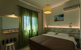 Lefkis Apartments & Studios